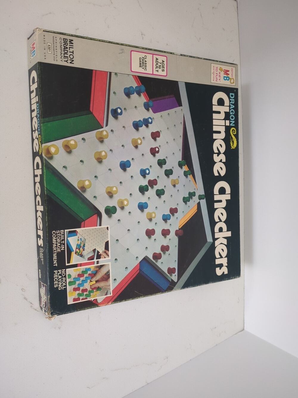 VINTAGE DRAGON CHINESE CHECKERS BOARD GAME, MILTON BRADLEY 1973 COMPLETE